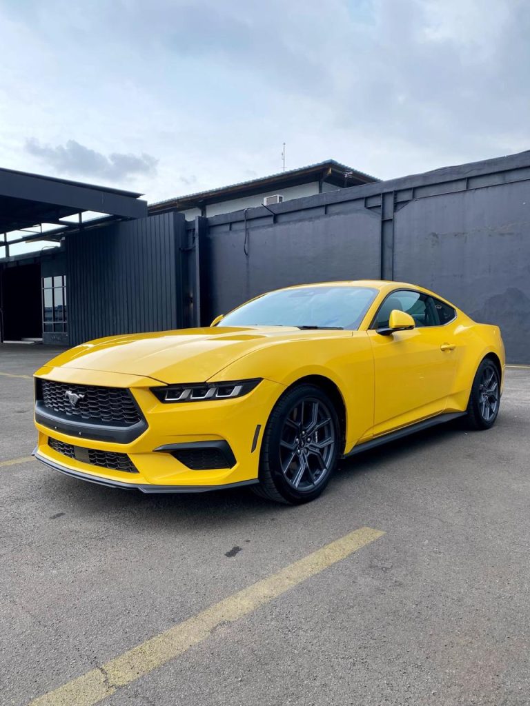 Harga Ford Mustang 2.3 EcoBoost 2025-6 Yellow 5