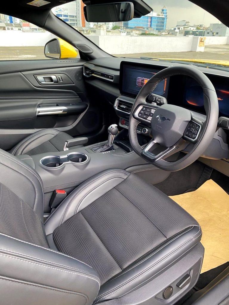 Harga Ford Mustang 2.3 EcoBoost 2024 Yellow 5b