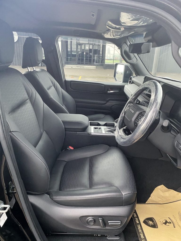 Interior Toyota land cruiser Prado 2.8 ZX 2026 Indonesia Black 1