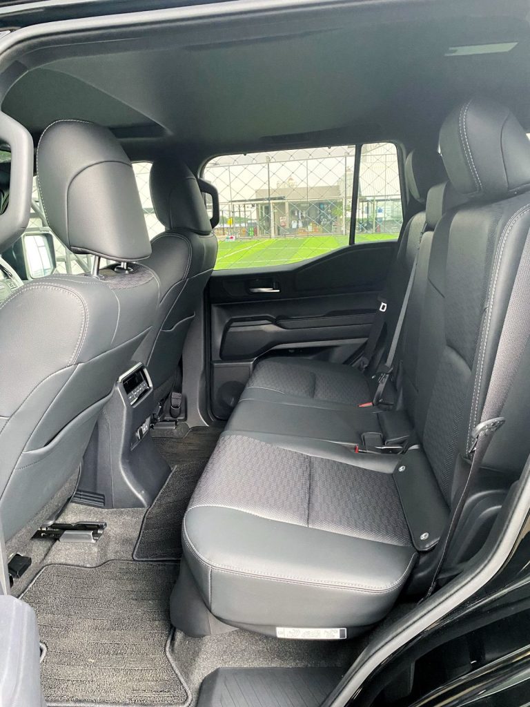 Interior Toyota land cruiser Prado 2.8 ZX 2026 Indonesia Black 5a