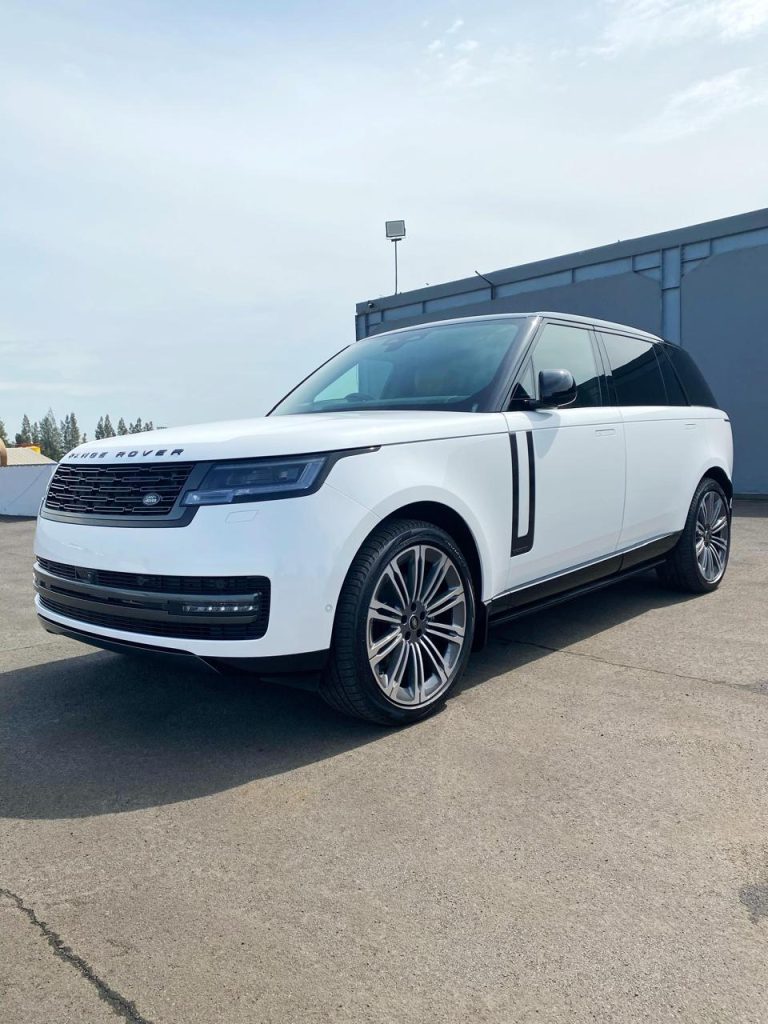 Harga Range Rover Evoque Facelift 2025 White 1
