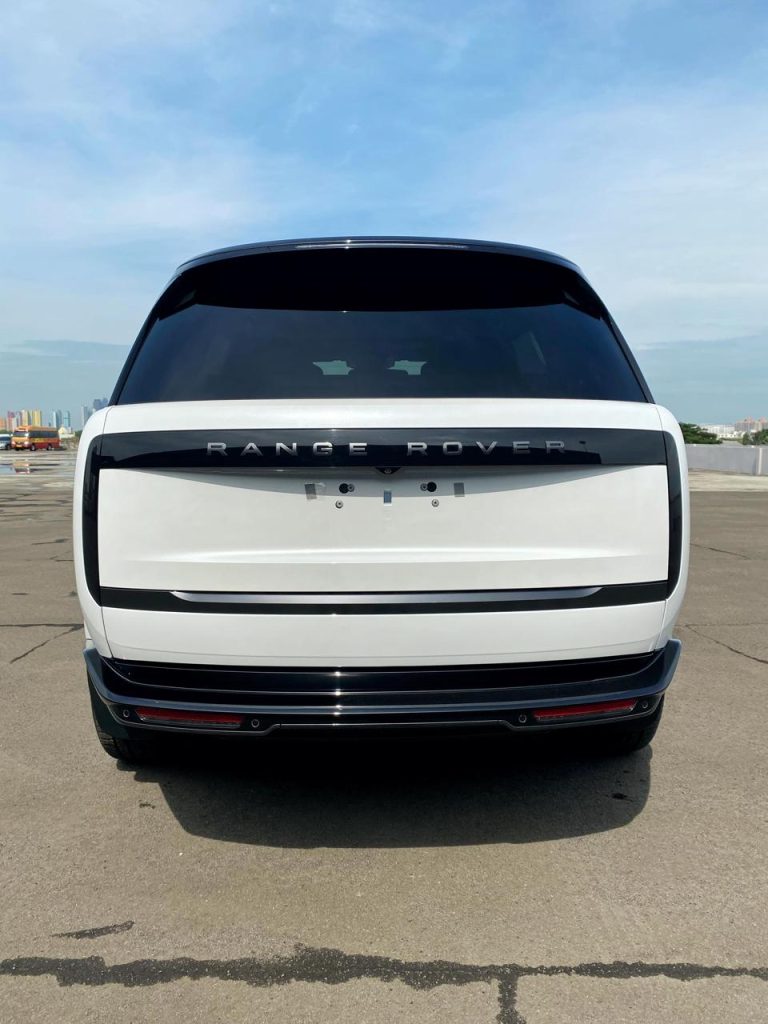 Harga Range Rover Evoque Facelift 2025 White 2