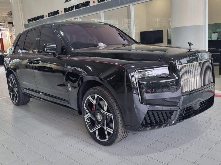 Harga Rolls Royce Cullinan Series II 2025-4 Black 6